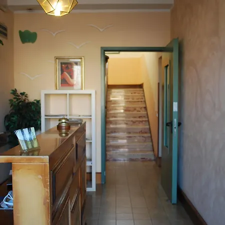 Smeraldo Hotel 2*