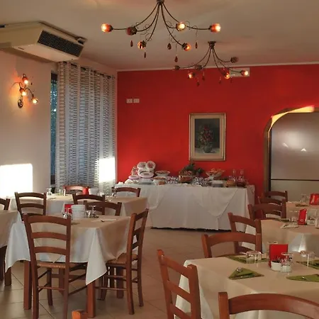 Hotell Smeraldo Castelnuovo Magra