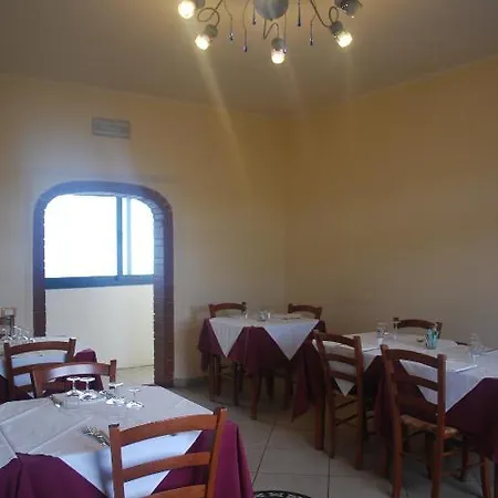 Smeraldo Hotell 2*